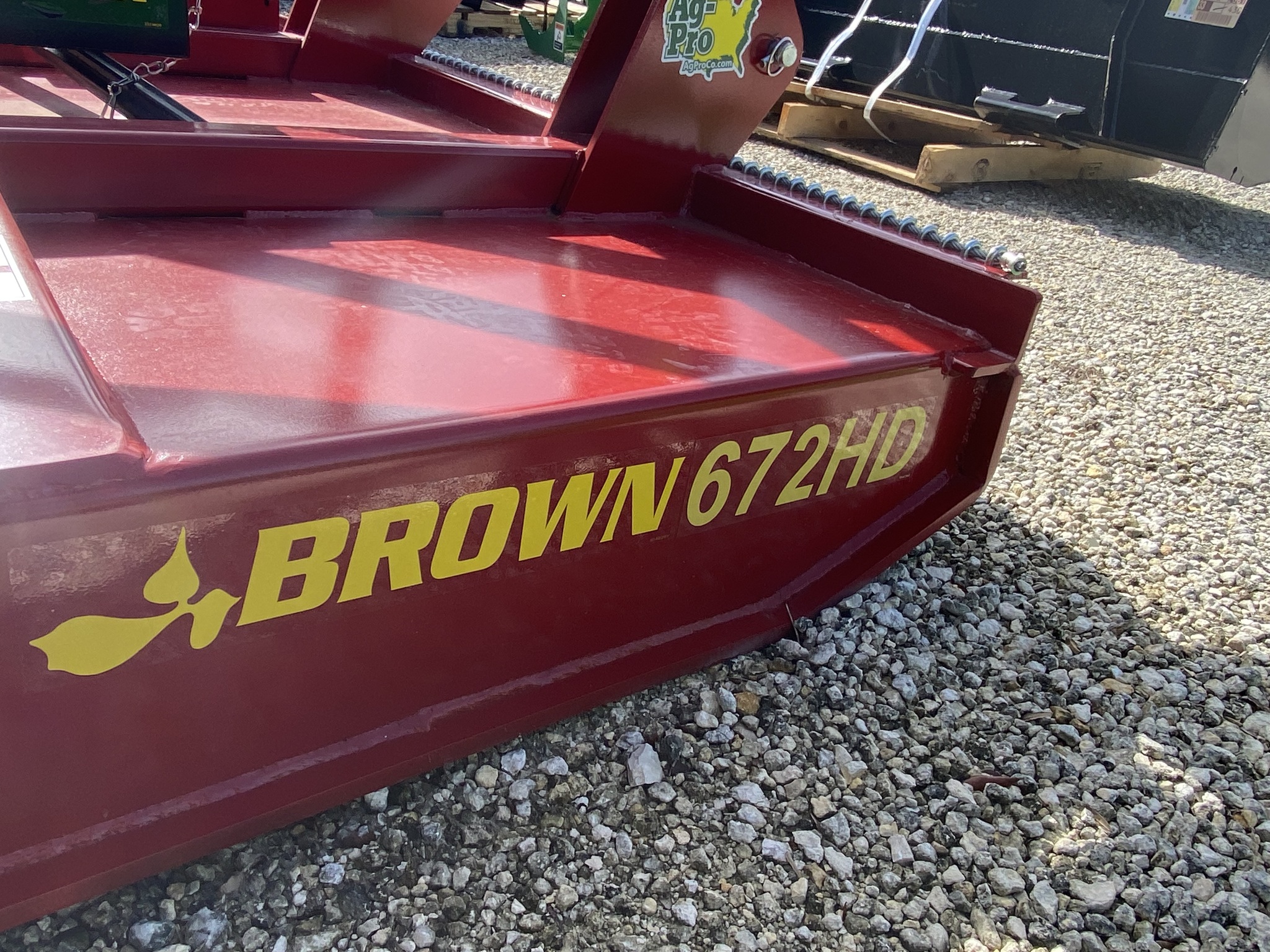2023 Brown 672HD Image 3