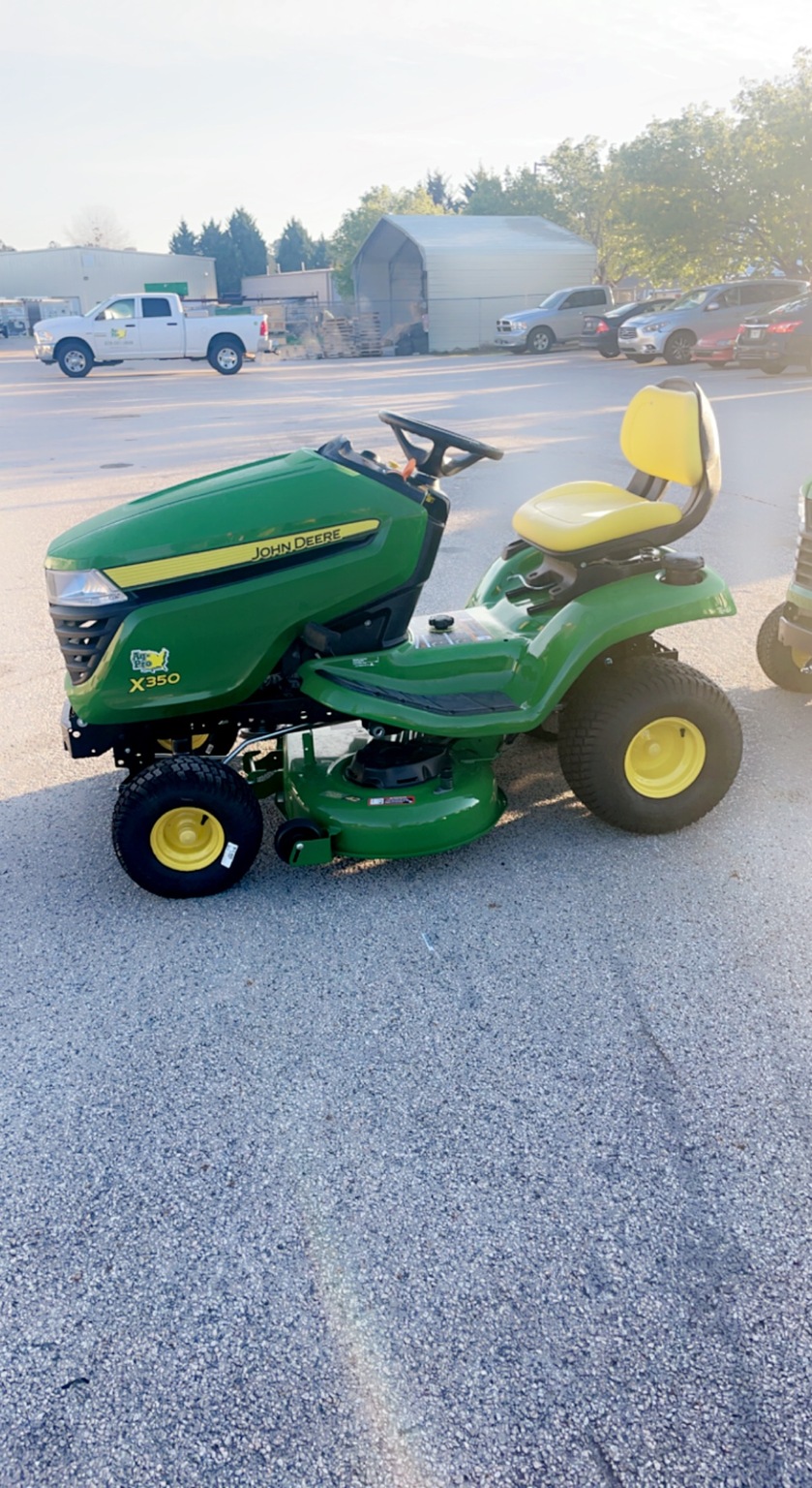 2023 John Deere X350 Image 1