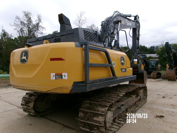 2023 John Deere 250P