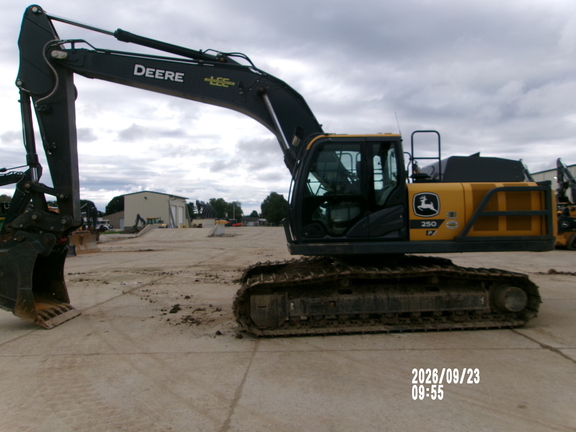2023 John Deere 250P