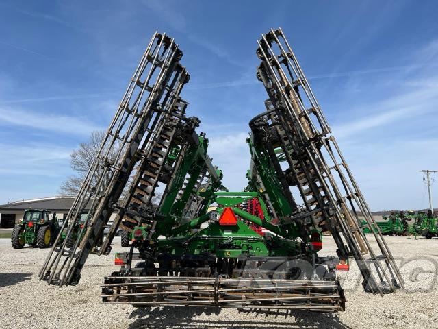 Used 2023 John Deere 2660VT Vertical Tillage at Koenig Equipment in Greenville, OH - PhotoXL7