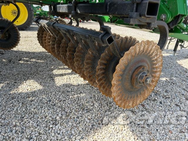 Used 2023 John Deere 2660VT Vertical Tillage at Koenig Equipment in Greenville, OH - PhotoXL14