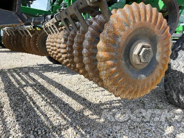 Used 2023 John Deere 2660VT Vertical Tillage at Koenig Equipment in Greenville, OH - PhotoXL15