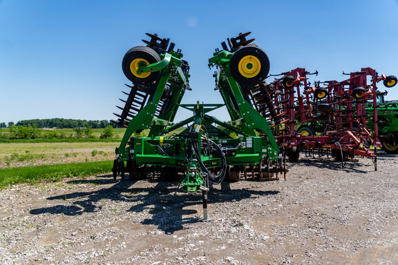 Used 2023 John Deere 2660VT Vertical Tillage at Koenig Equipment in Anna, OH - Photo0
