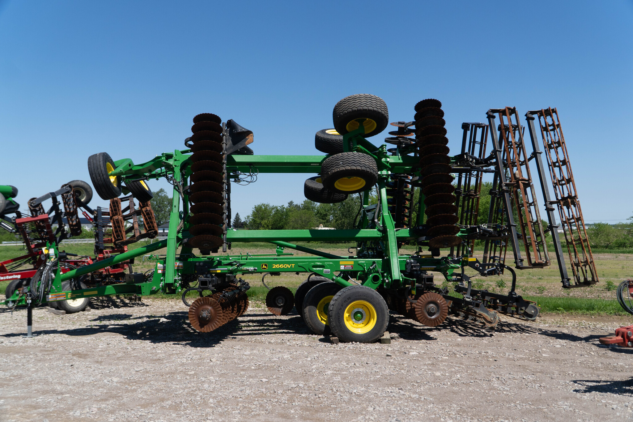 Used 2023 John Deere 2660VT Vertical Tillage at Koenig Equipment in Anna, OH - PhotoXL2