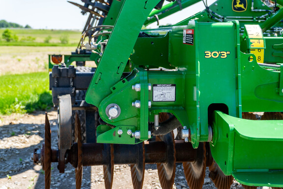 Used 2023 John Deere 2660VT Vertical Tillage at Koenig Equipment in Anna, OH - Photo36
