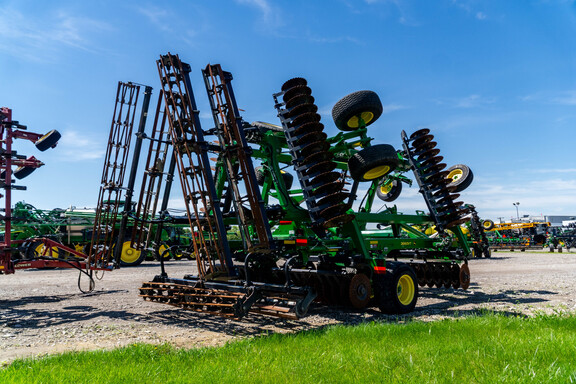 Used 2023 John Deere 2660VT Vertical Tillage at Koenig Equipment in Anna, OH - Photo4