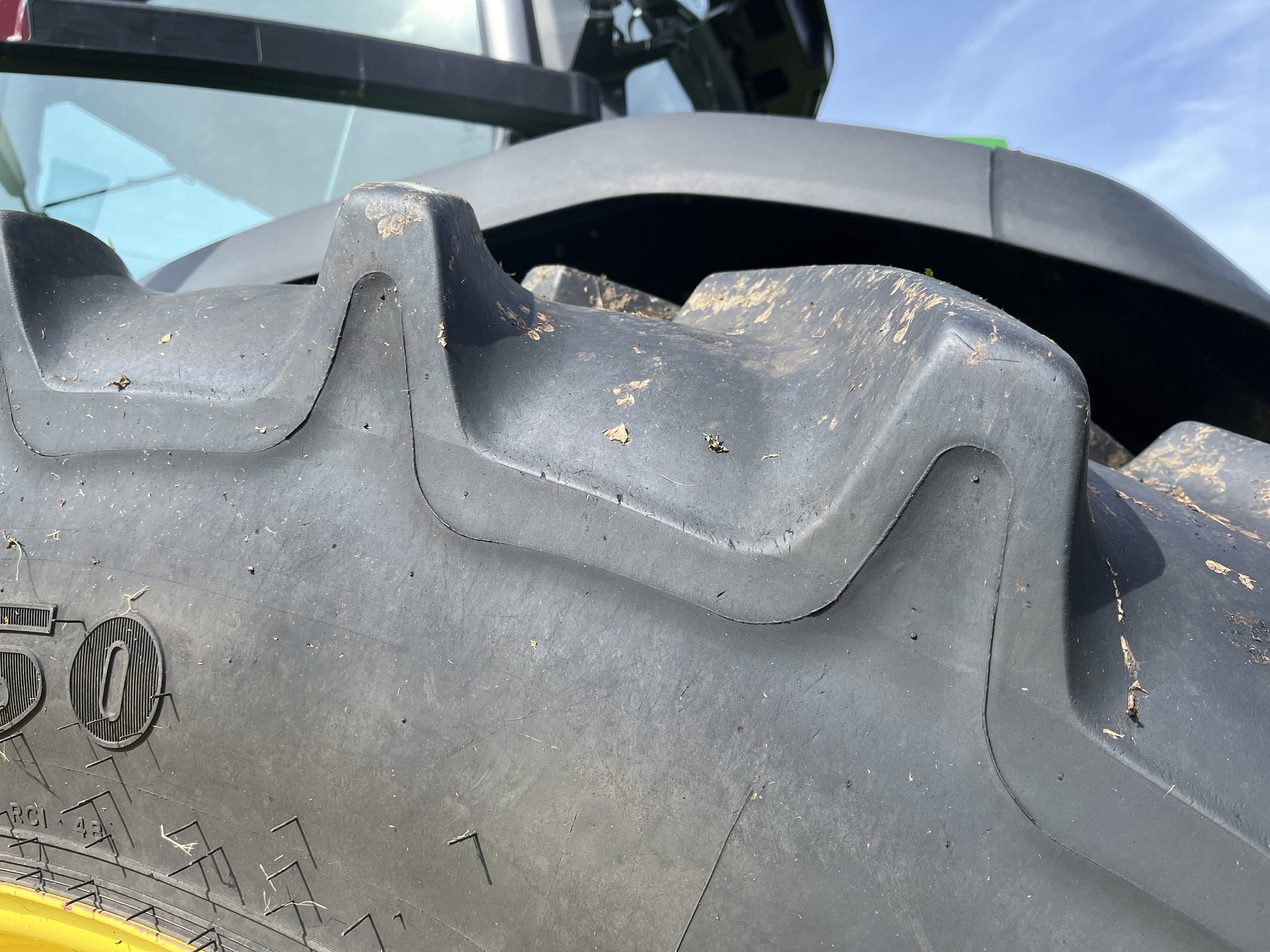  2023 John Deere 8R 340 at Heritage Tractor in Aledo, IL