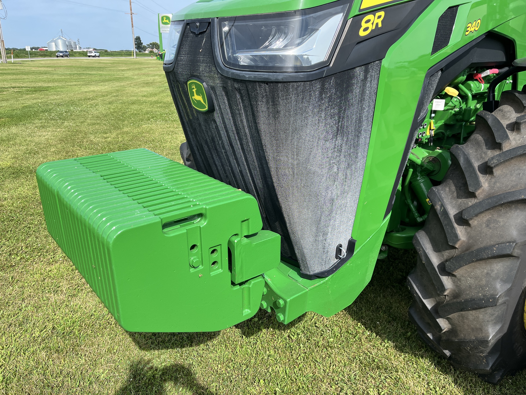  2023 John Deere 8R 340 at Heritage Tractor in Aledo, IL