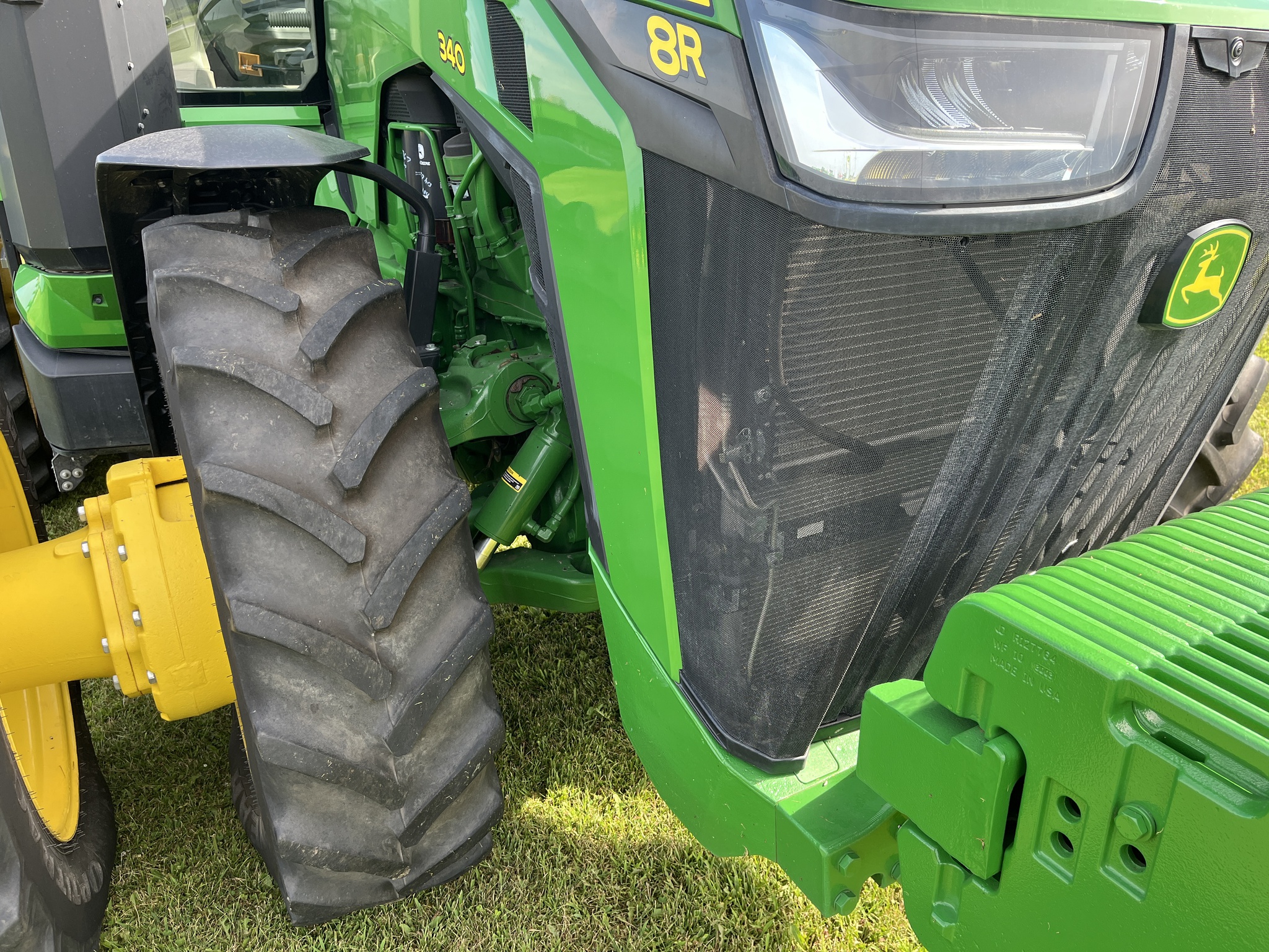  2023 John Deere 8R 340 at Heritage Tractor in Aledo, IL