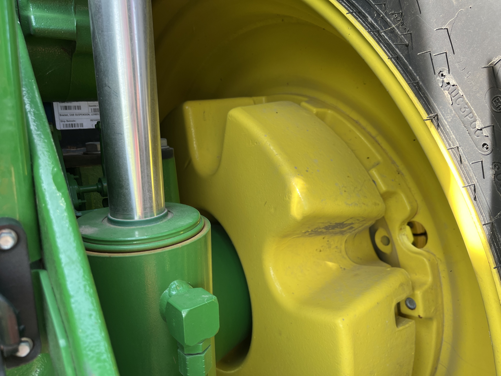  2023 John Deere 8R 340 at Heritage Tractor in Aledo, IL