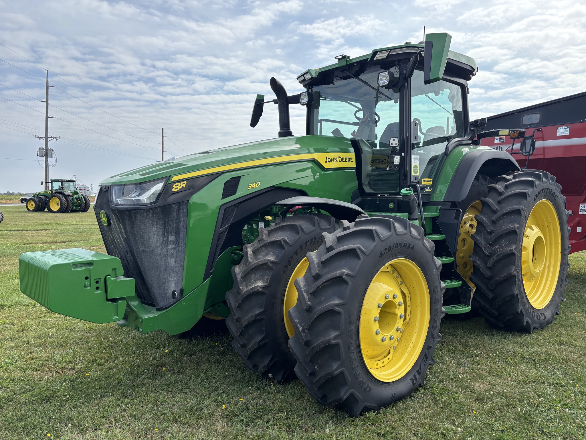  2023 John Deere 8R 340 at Heritage Tractor in Aledo, IL