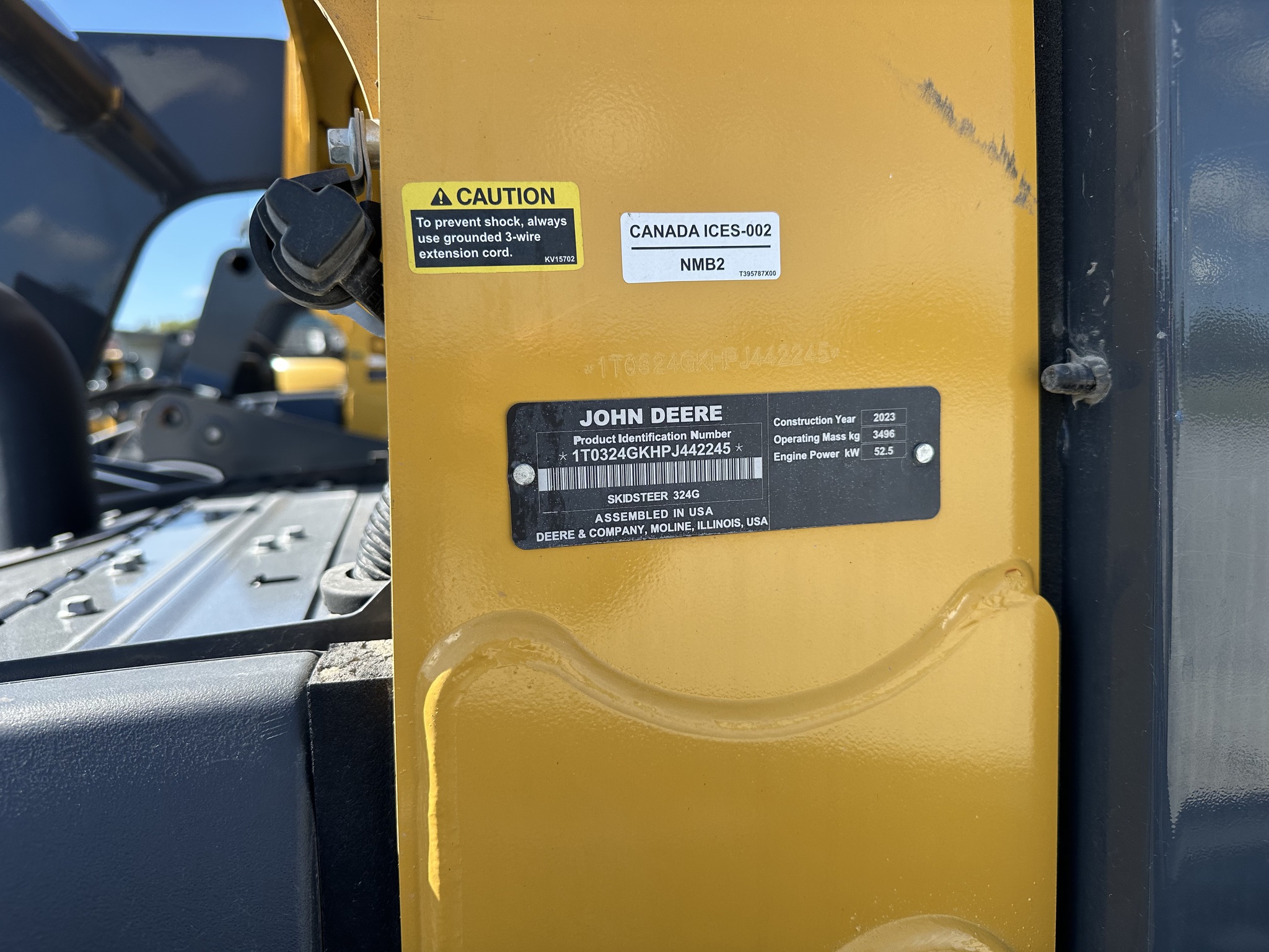 2023 John Deere 324G Image 14