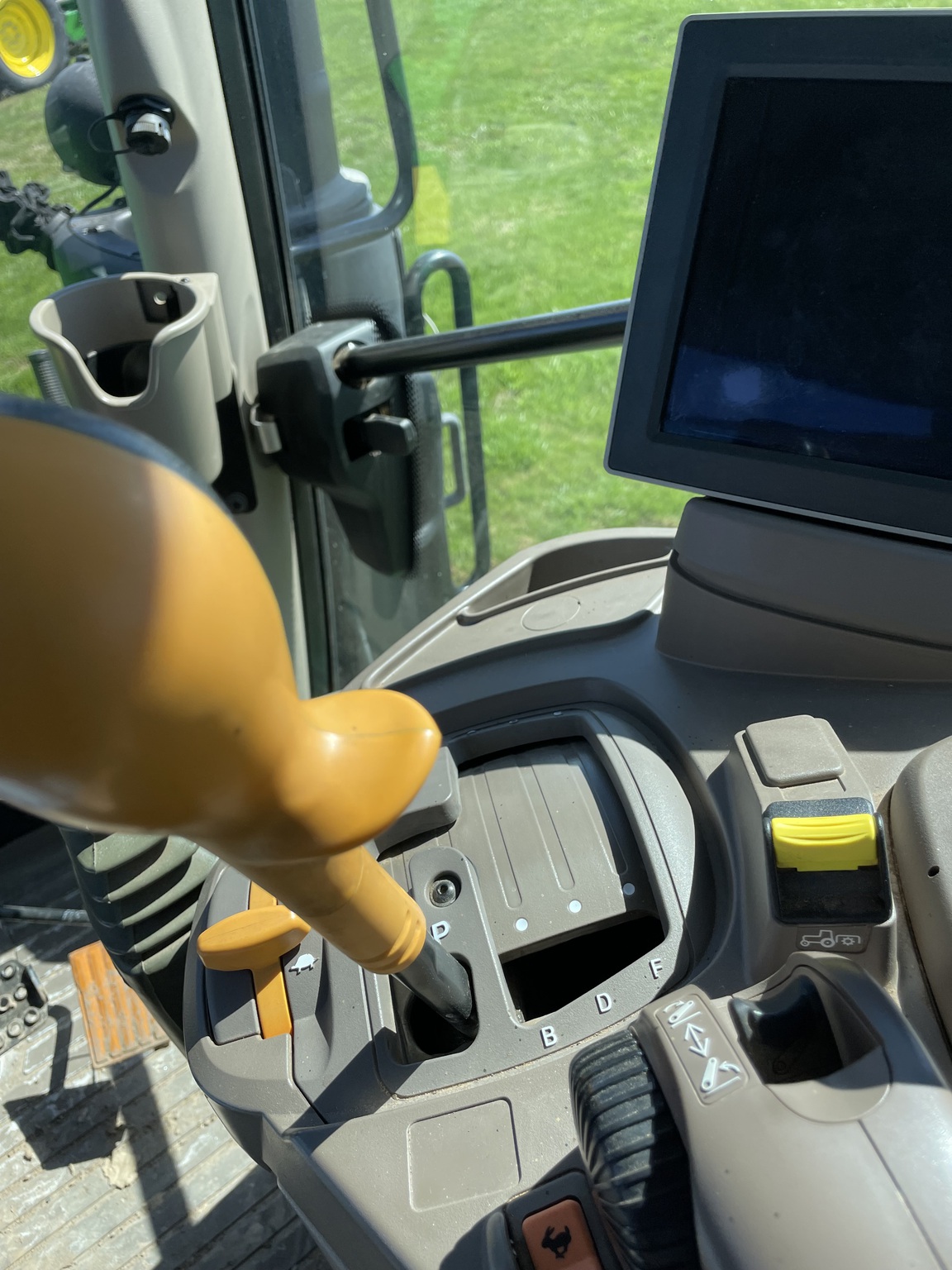2023 John Deere 6R 130 Image 17