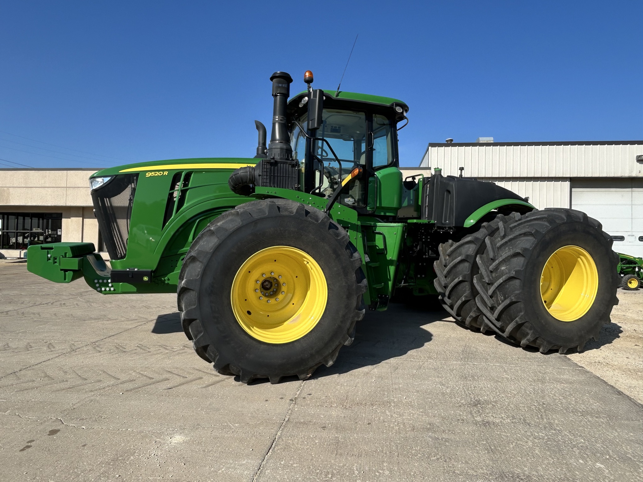  2021 John Deere 9520R at Heritage Tractor in Freeport, IL
