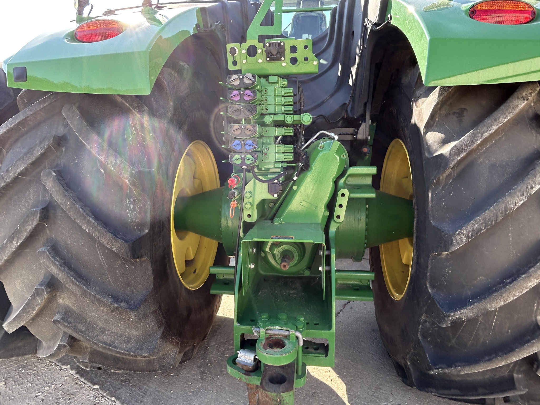  2021 John Deere 9520R at Heritage Tractor in Freeport, IL