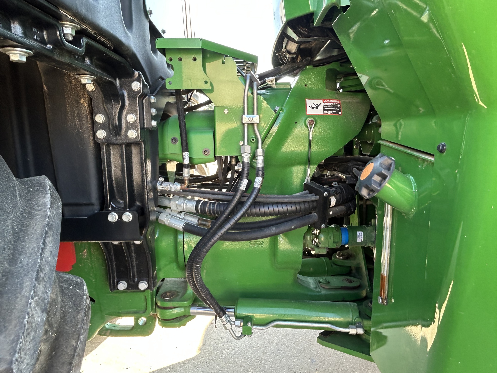  2021 John Deere 9520R at Heritage Tractor in Freeport, IL