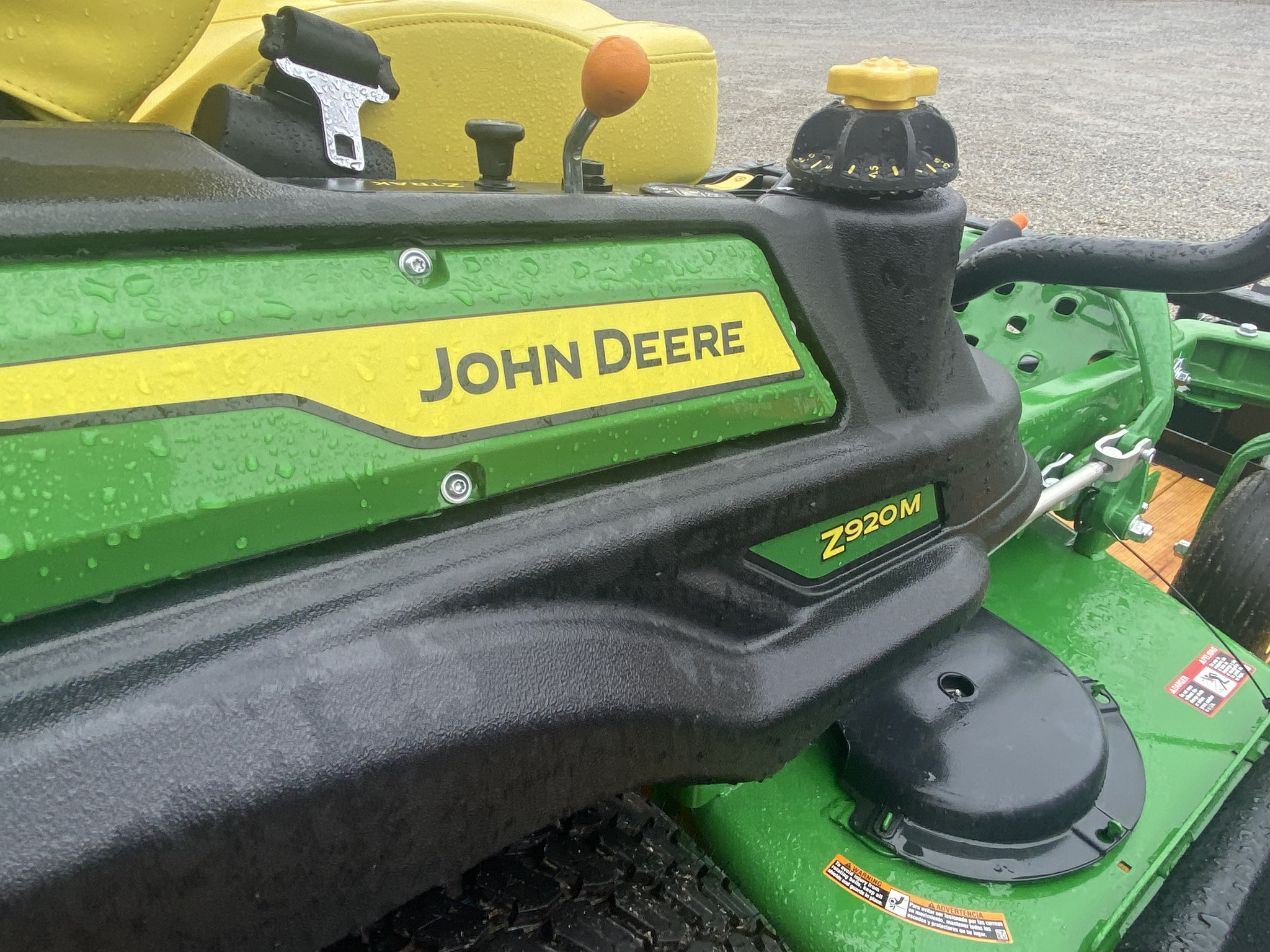 2023 John Deere Z930M Image 5