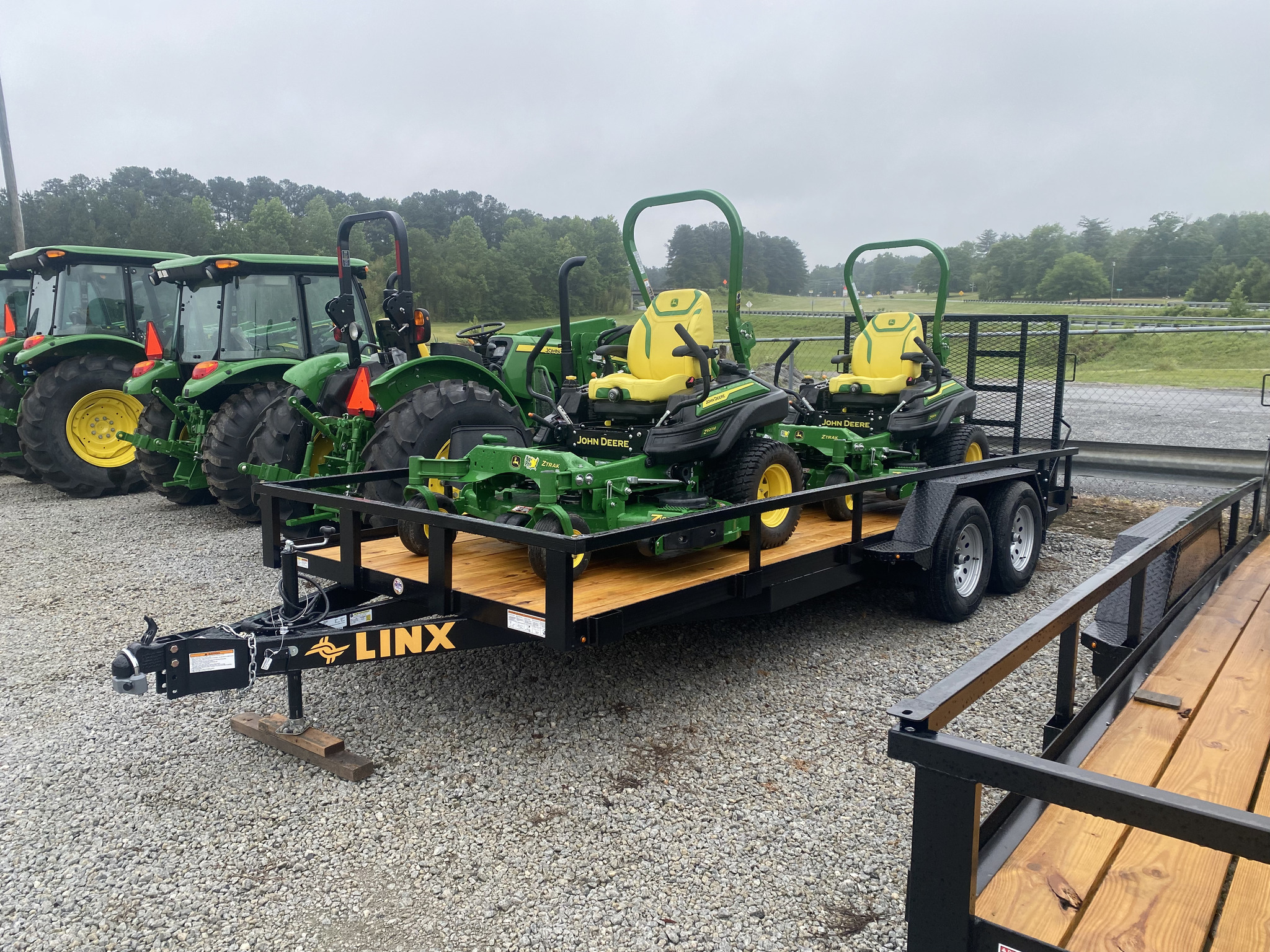 2023 John Deere Z930M Image 2