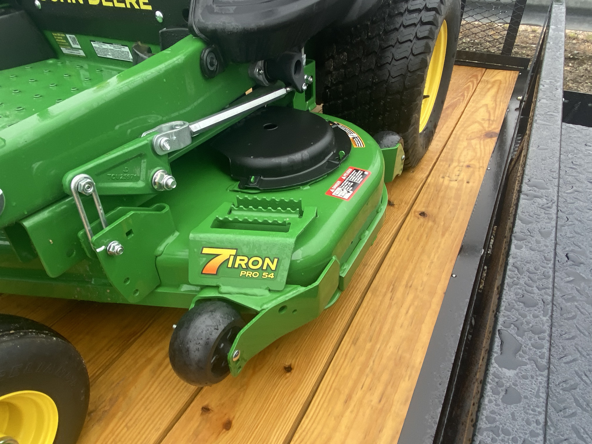 2023 John Deere Z930M Image 4