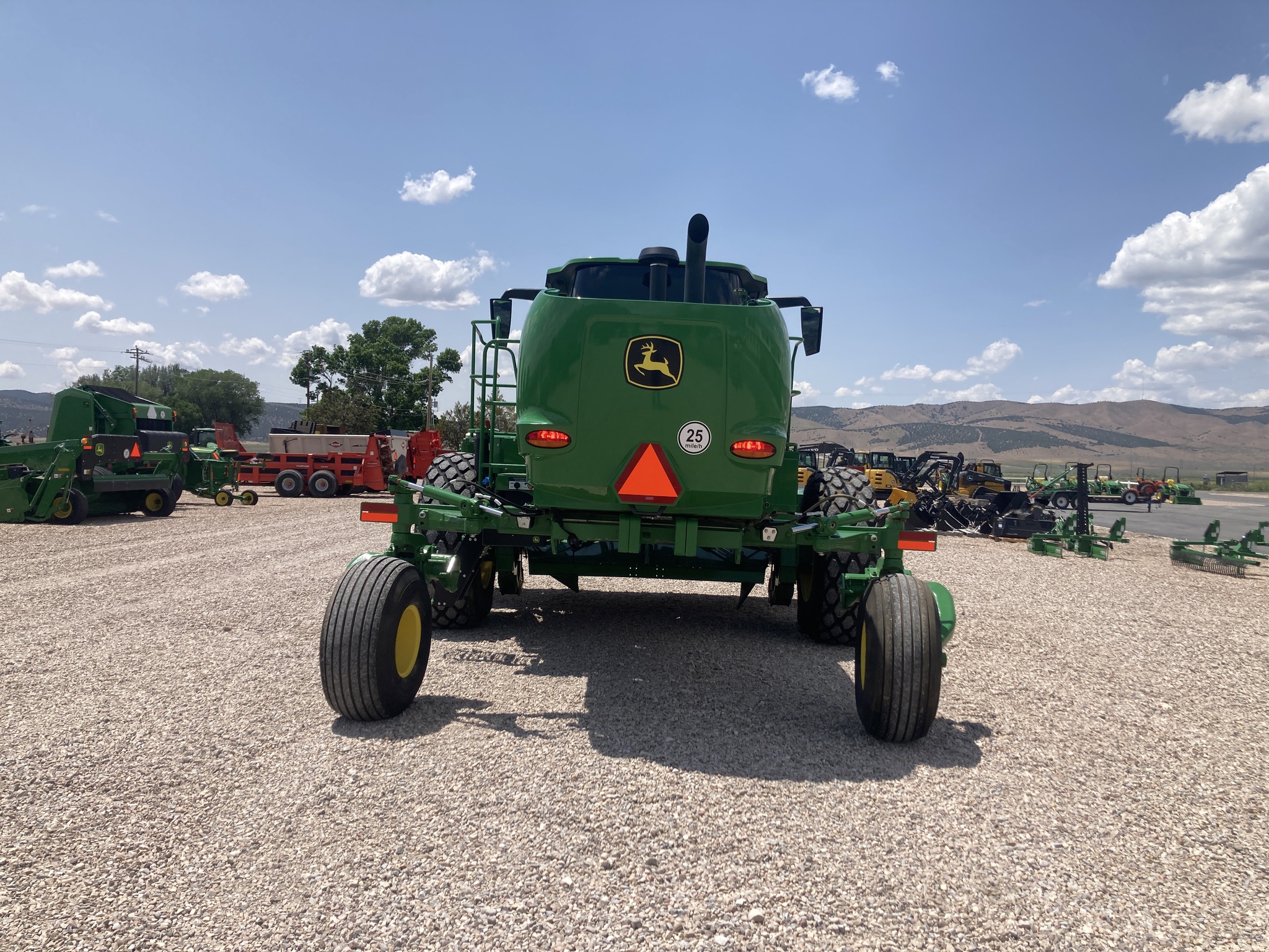 2023 John Deere W260R Image 4
