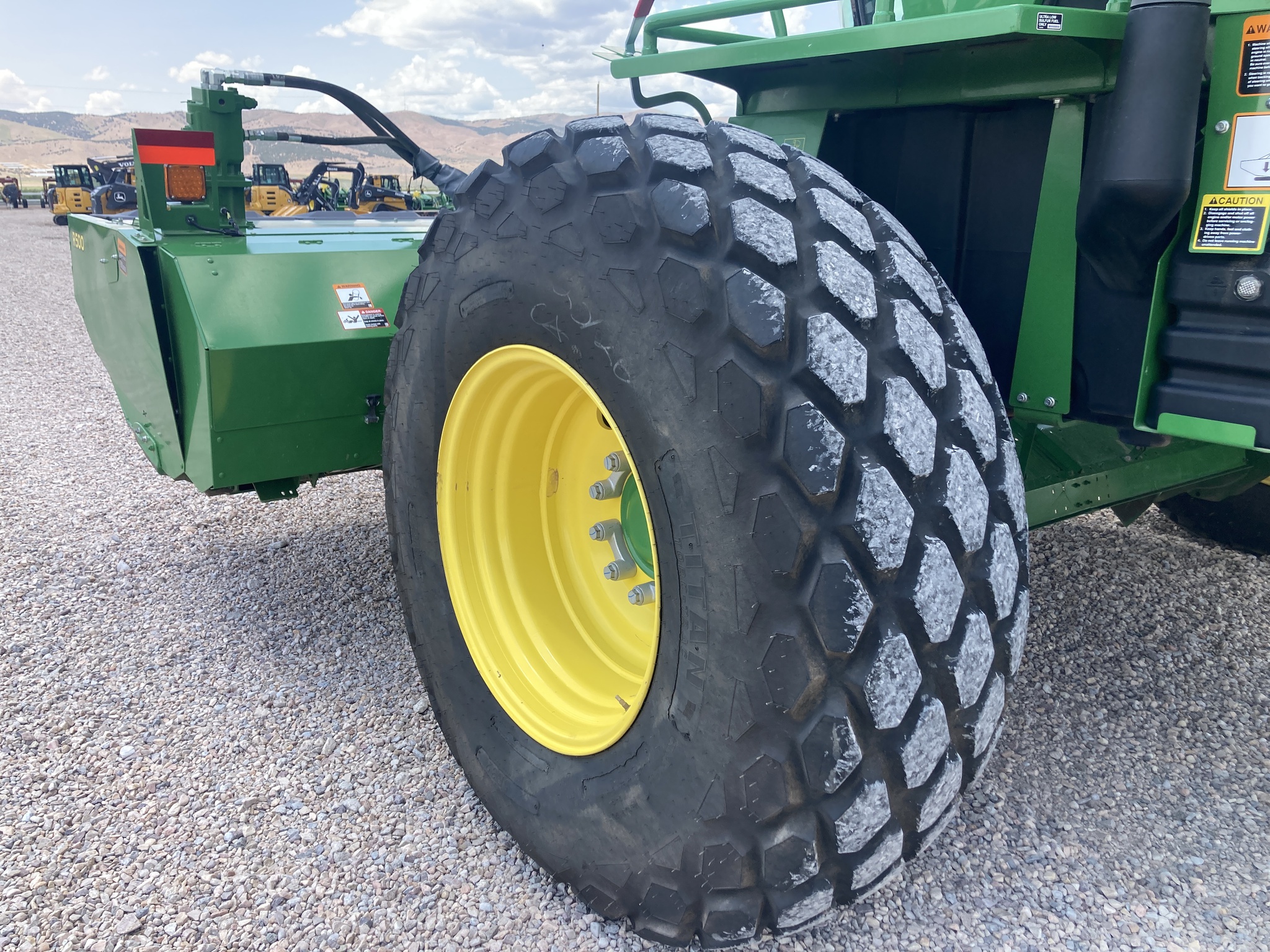 2023 John Deere W260R Image 28