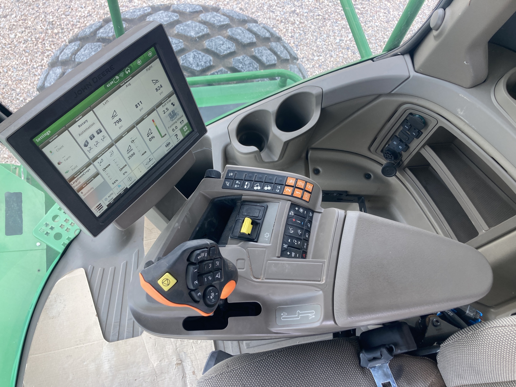 2023 John Deere W260R Image 34