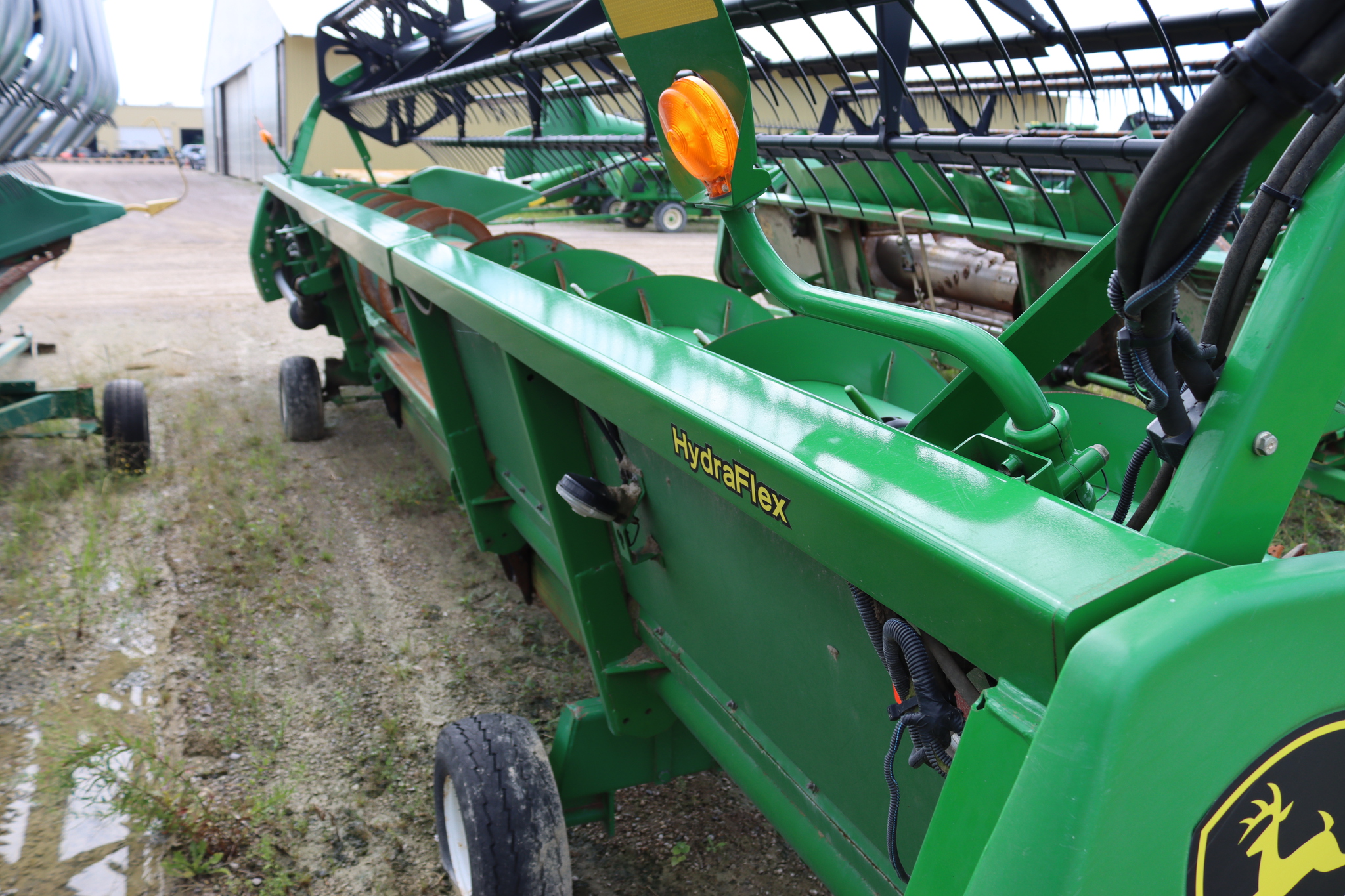 2011 John Deere 625F Combine Platforms