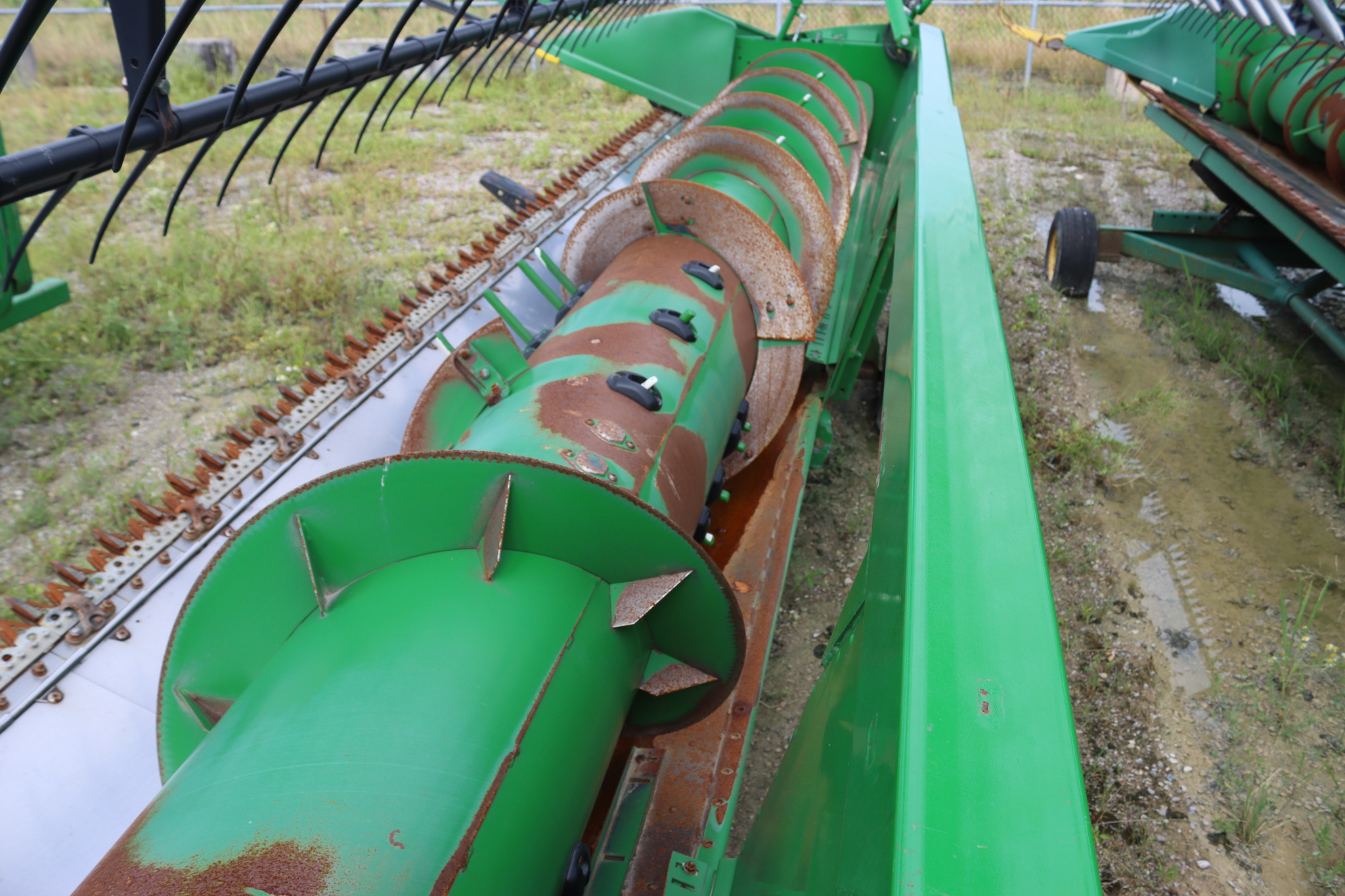 2011 John Deere 625F Combine Platforms