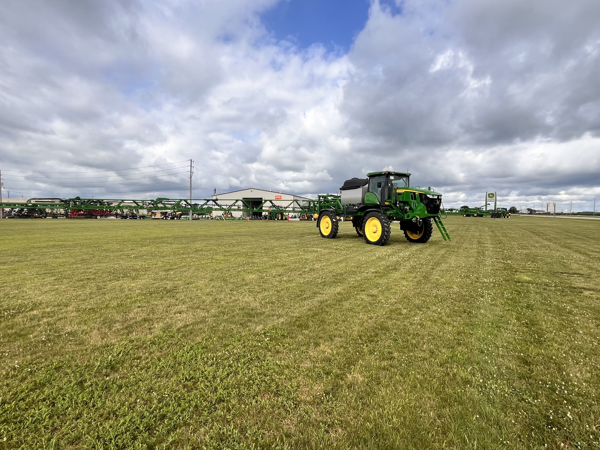 2024 John Deere 412R Image 2