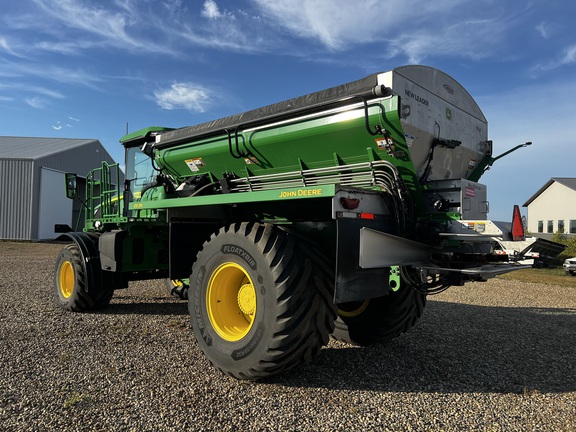 2024 John Deere 800R - Photo5