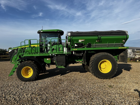 2024 John Deere 800R - Photo6