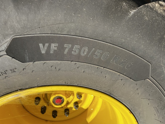 2024 John Deere 800R - Photo9