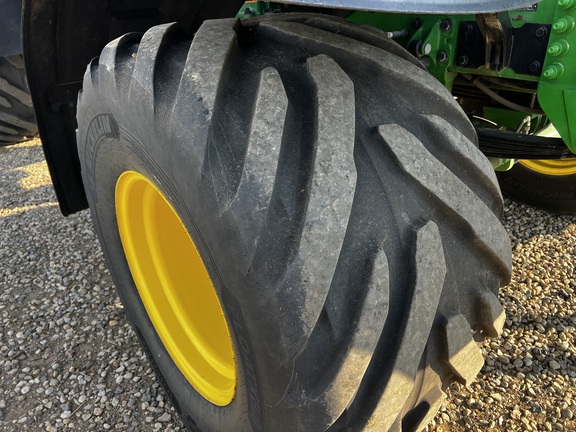 2024 John Deere 800R - Photo12