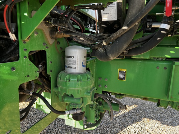 2024 John Deere 800R - Photo23