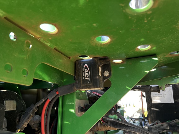 2024 John Deere 800R - Photo24