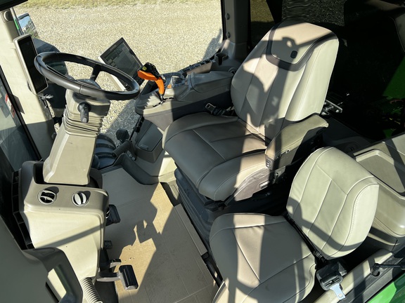 2024 John Deere 800R - Photo37