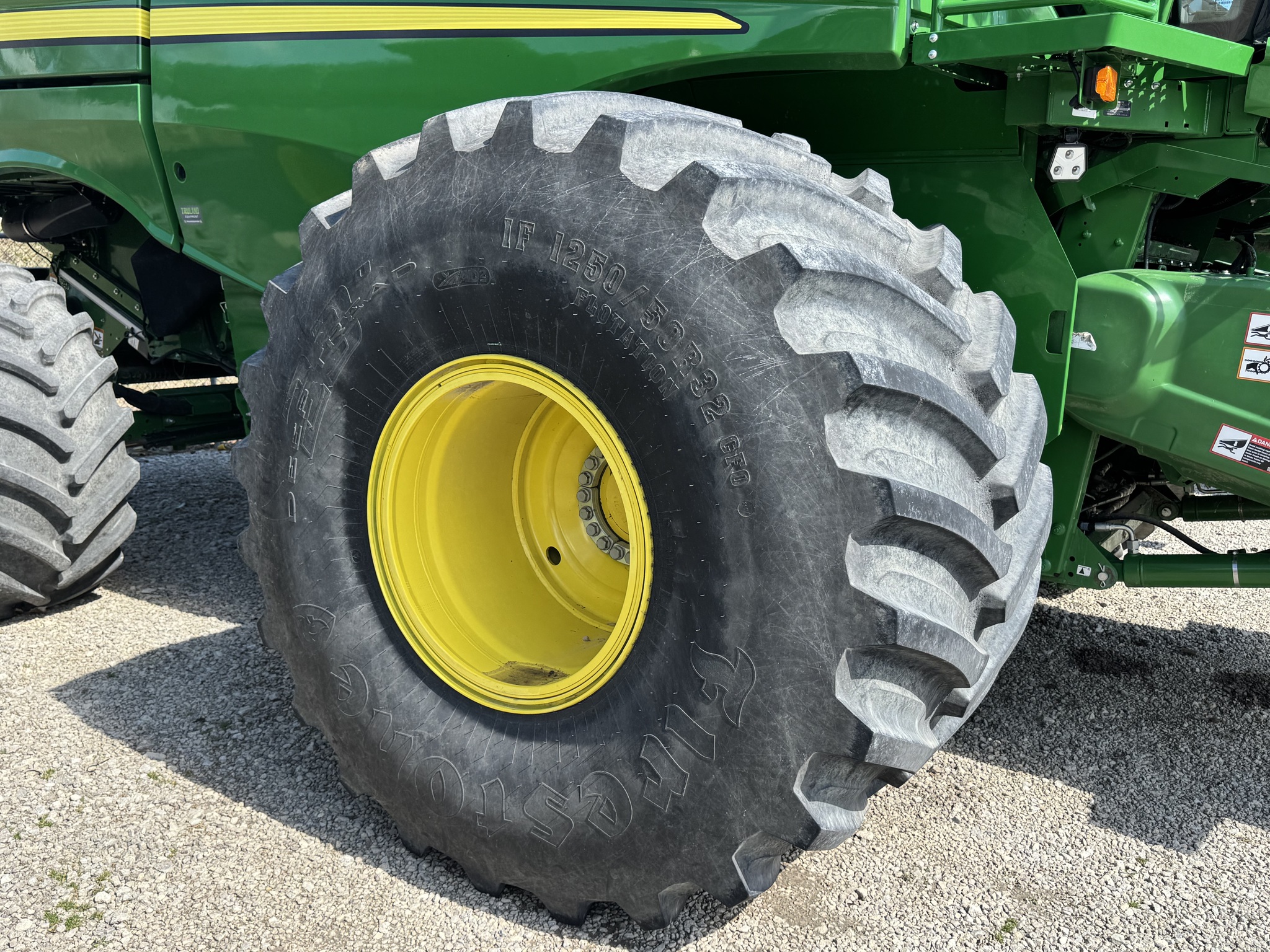 2023 John Deere S780 Image 5