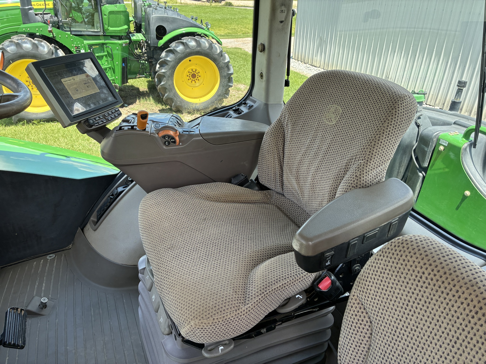 2017 John Deere 9420R Image 25