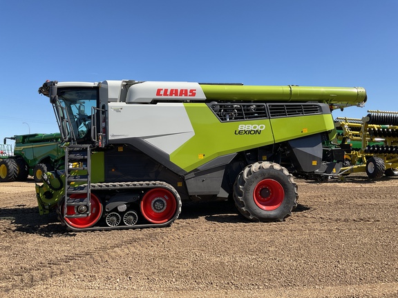 Used 2021 Claas 8800TT Combines at Horizon Ag & Turf in Westlock, AB - Photo2