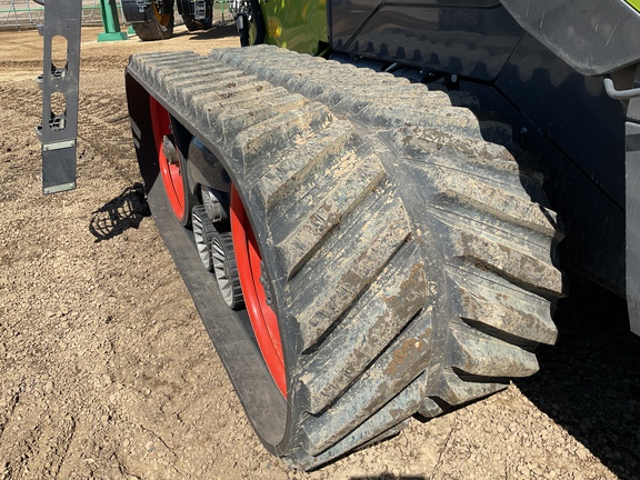 Used 2021 Claas 8800TT Combines at Horizon Ag & Turf in Westlock, AB - Photo11