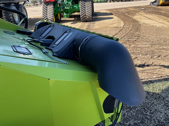 Used 2021 Claas 8800TT Combines at Horizon Ag & Turf in Westlock, AB - Photo15