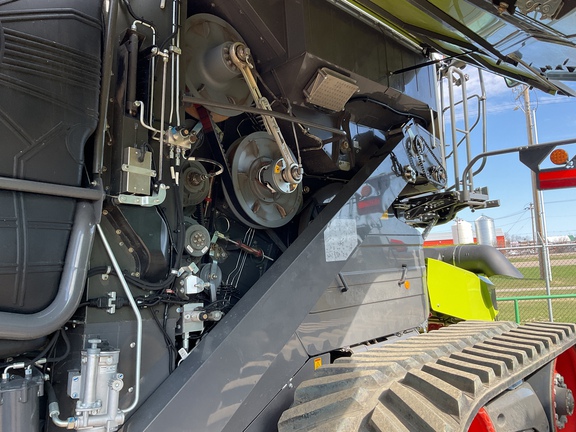 Used 2021 Claas 8800TT Combines at Horizon Ag & Turf in Westlock, AB - Photo22