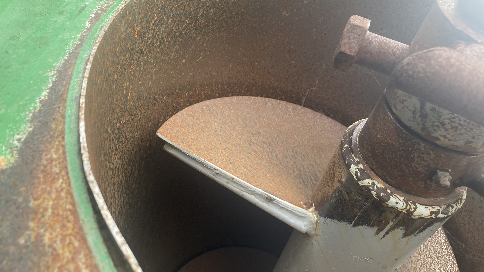 2010 J&M 1325-20S Image 16