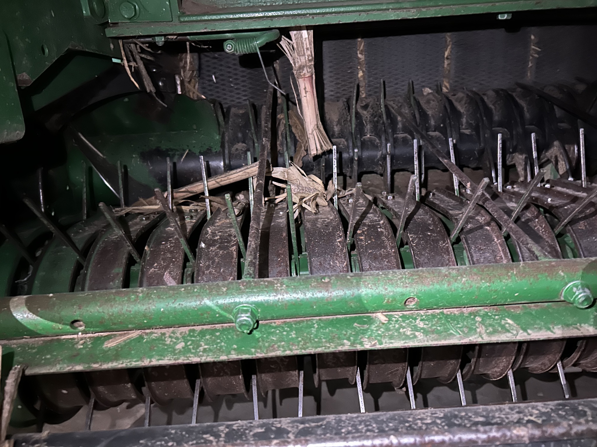 2018 John Deere 560M Image 13
