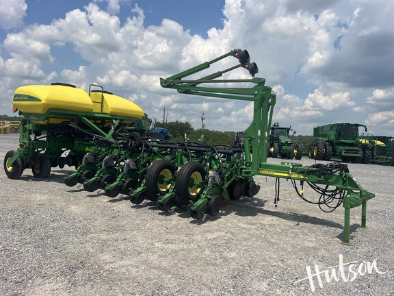 Photo of 2003 John Deere 1770NT CCS