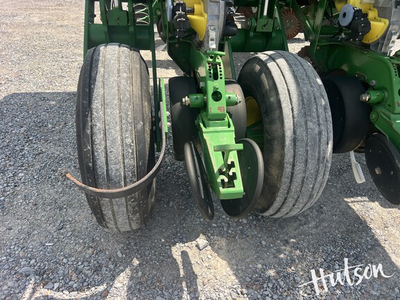 Photo of 2003 John Deere 1770NT CCS