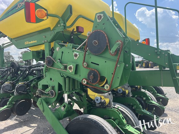 Photo of 2003 John Deere 1770NT CCS