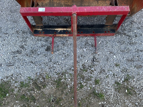 2010 Miscellaneous Universal Hay Spear