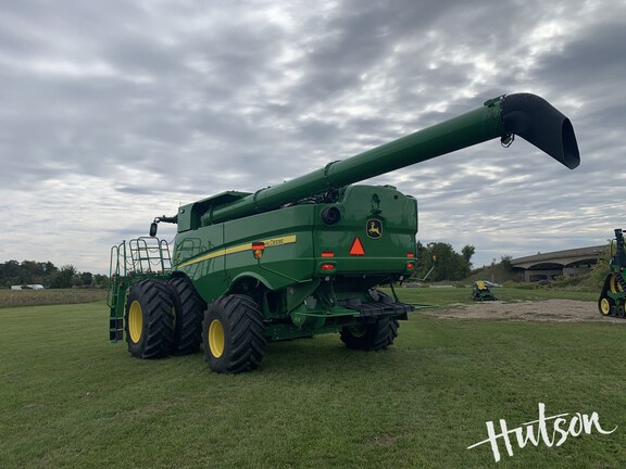 Photo of 2024 John Deere S790
